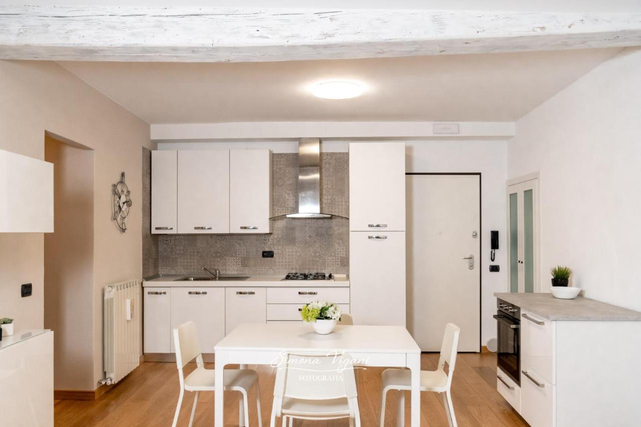 Feel At Home - Nel Cuore Di Lovere Exterior photo